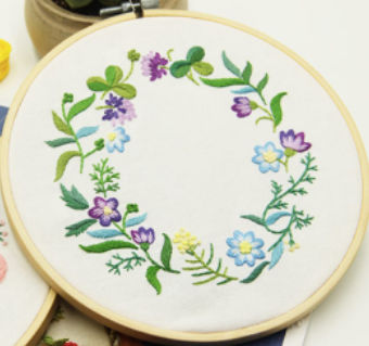 Wreath Embroidery Kit (col. 2) - The Craft Central