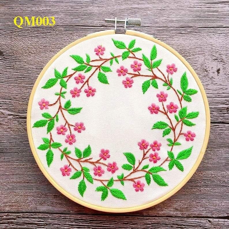 Wreath Embroidery Kit (col. 2) - The Craft Central