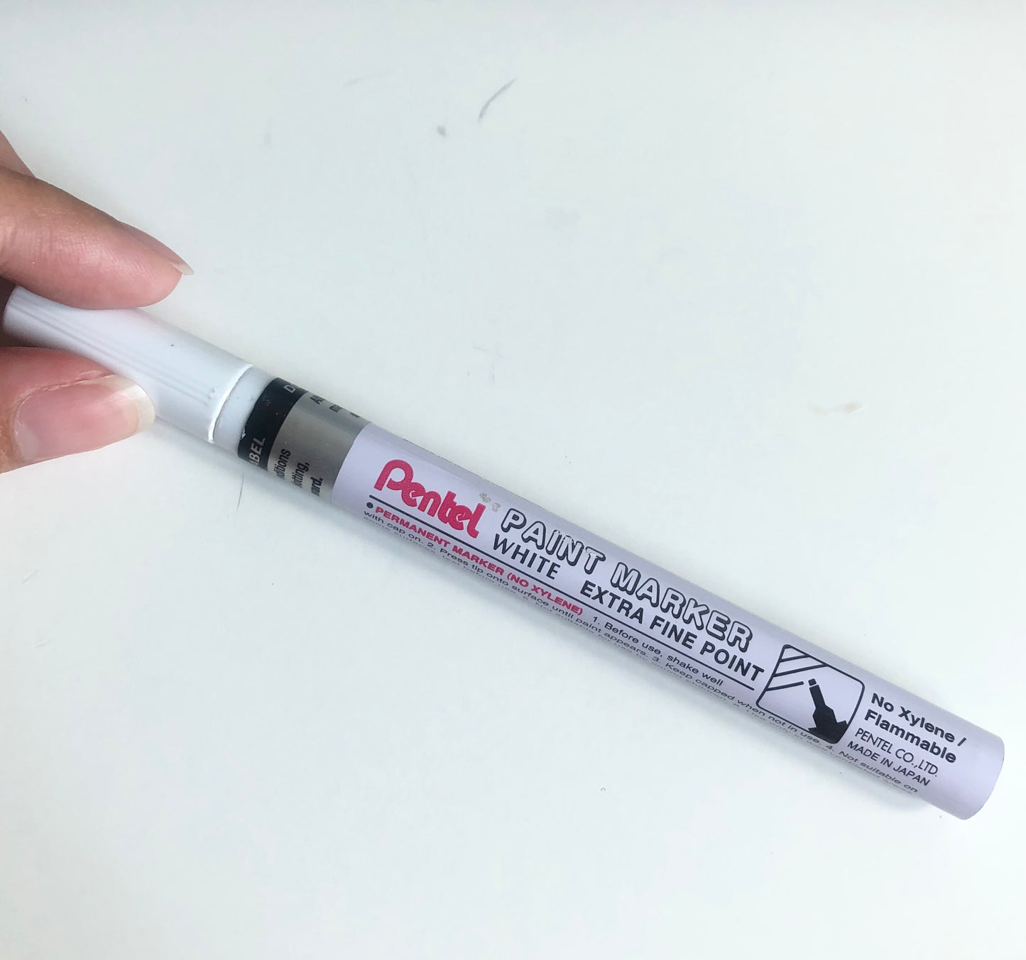 Pentel White Paint Marker Extra Fine